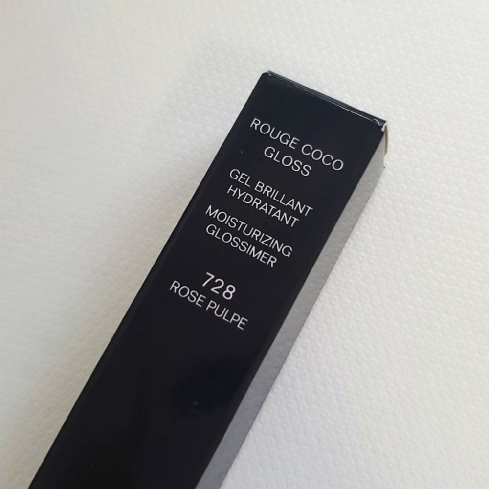 CHANEL Rouge Coco Gloss Moisturizing Glossimer in 728 Rose Pulpe AUTHENTIC - Picture 10 of 16